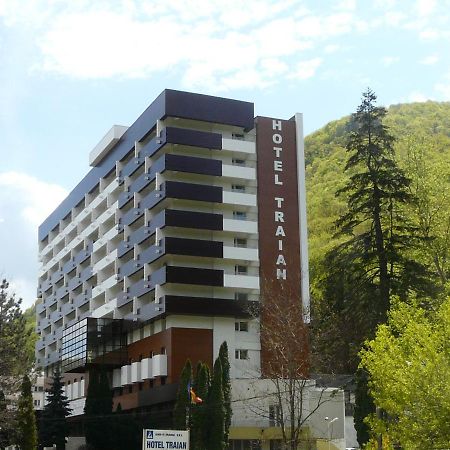 Hotel Traian Caciulata Calimanesti Ngoại thất bức ảnh
