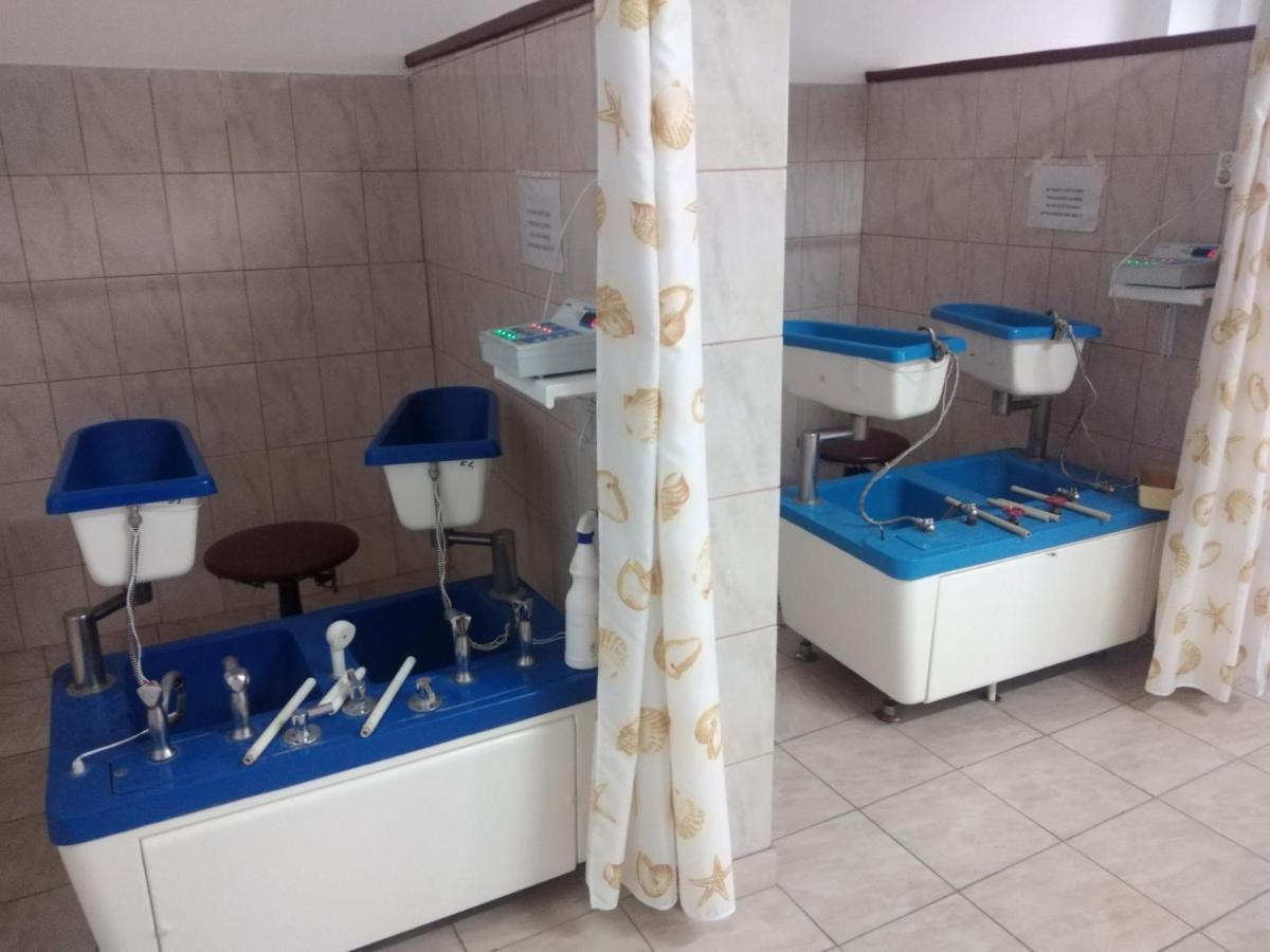 Hotel Traian Caciulata Calimanesti Ngoại thất bức ảnh
