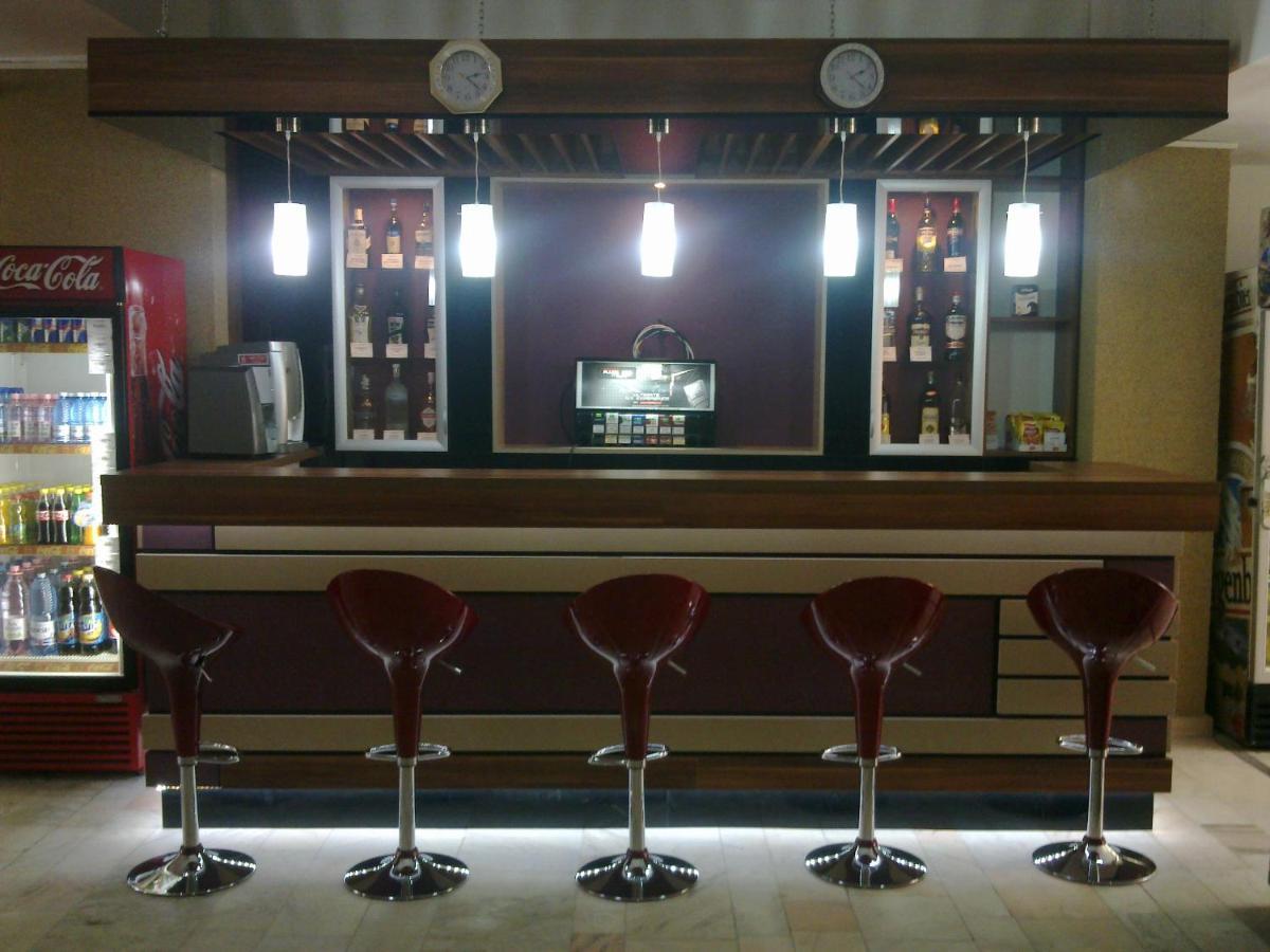 Hotel Traian Caciulata Calimanesti Ngoại thất bức ảnh